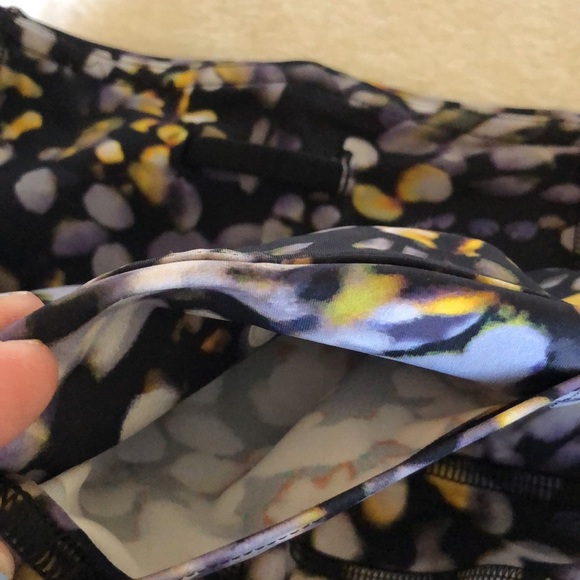 Lululemon Fast and Free HRCTight 25”, size 2 NWT - Picture 7 of 10